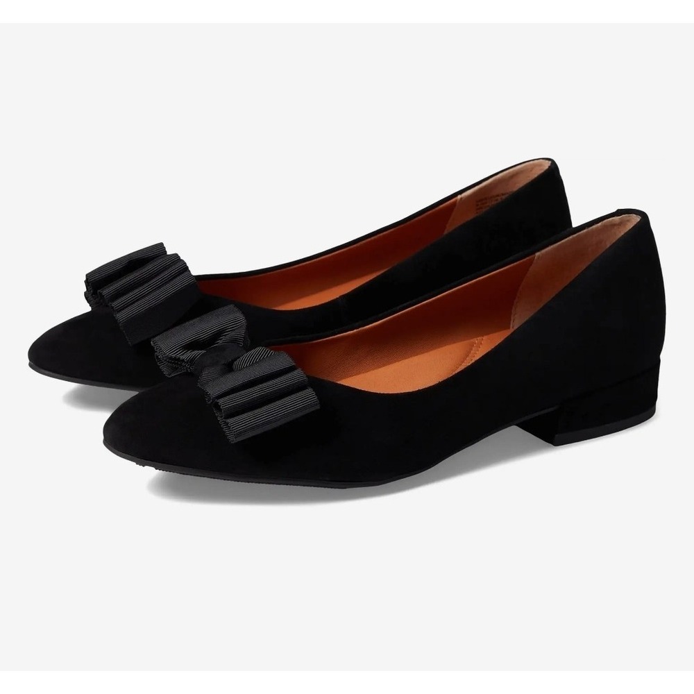 NEW! Gentle Souls Kenneth Cole Women's Atlas Flat Black Suede Bow‎ Size 5.5 $149